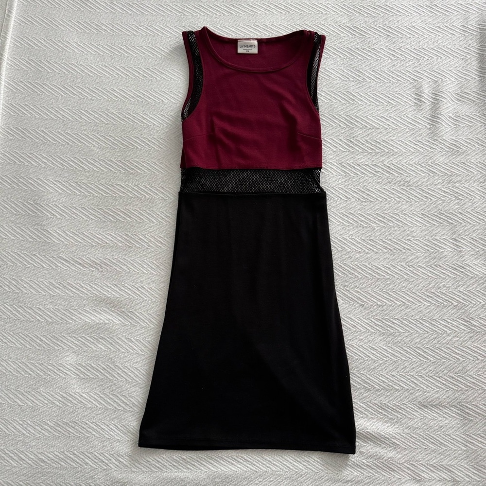 La Hearts Burgundy and Black Midi Dress